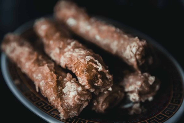 Comment préparer des nems vietnamiens avec des garnitures variées?